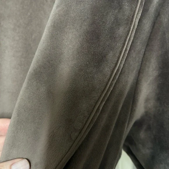 COPY - SKIMS Women's Robe - Picture 4 of 4